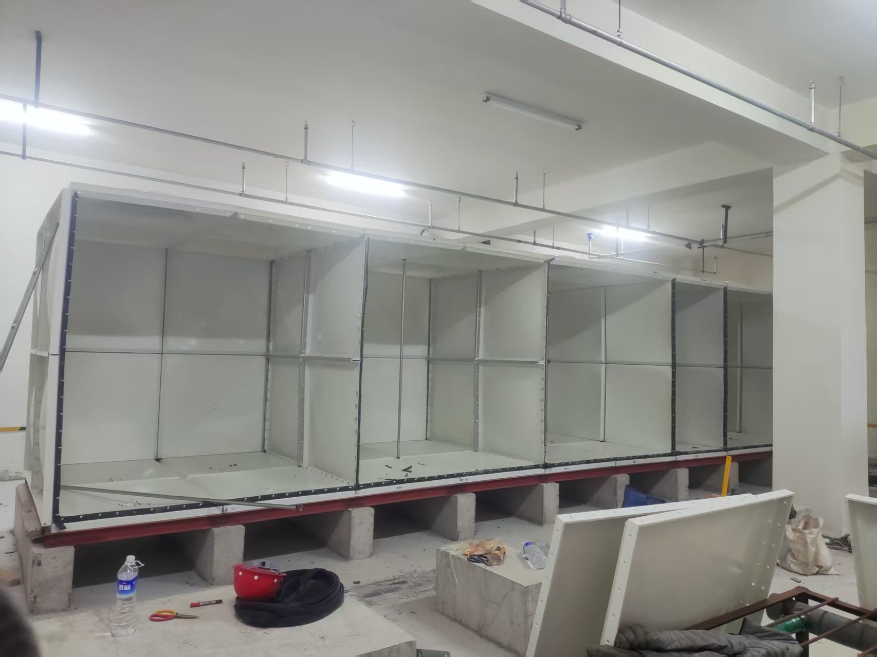 石家莊天苑小區(qū)污水處理玻璃鋼水箱